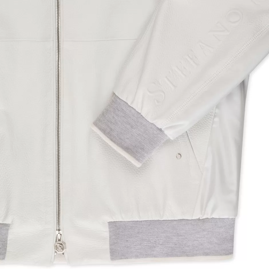Giacca in Pelle di Daino con Rifiniture in Seta Tecnica - Stefano Ricci Stagione Primavera Autunno 

(Alternativa con elementi descrittivi:)
Pelle Rigenerata di Cervo e Tessuto Innovativo | Giaccone Stefano Ricci per Look Urbano Raffinato 

(Opzione dinamica con richiami stagionali:)
Sopravveste Stefano Ricci - Unione di Pelle Pregiata e Seta Performante per Autunno 2024 

(Variante con focus artigianale:)
Blouson Artigianale Stefano Ricci - Pelle di Daino Enfatizzata da Inserti in Seta Tecnologica