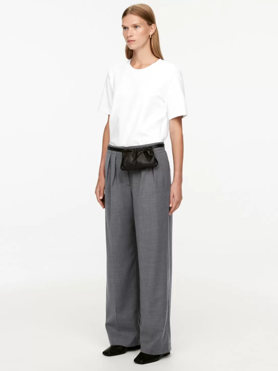 ARKET - Pantaloni in Flanella Comodi e Stilosi con Vita Bassa