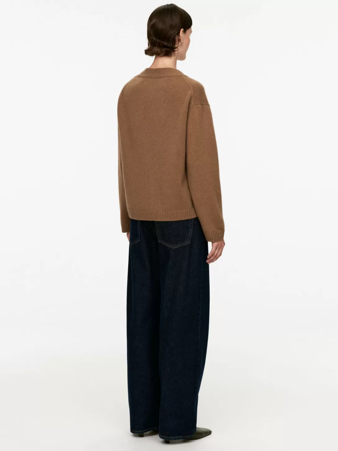 Cardigan Kashmir ARKET in Lana e Cashmere - Maglioni Confortevoli e Cardigan Lavorati a Maglia per l'Inverno