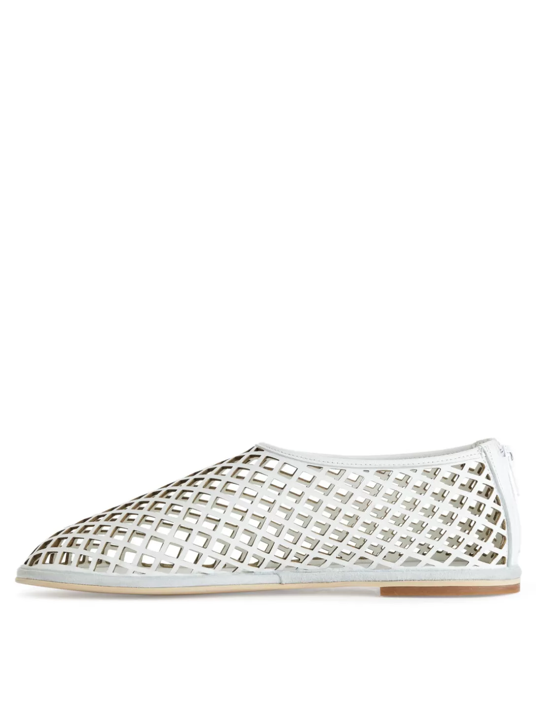 Eleganti ballerine in pelle con dettagli traforati - ARKET Design Esclusivo