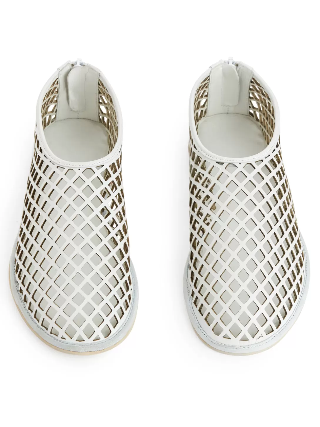 Eleganti ballerine in pelle con dettagli traforati - ARKET Design Esclusivo