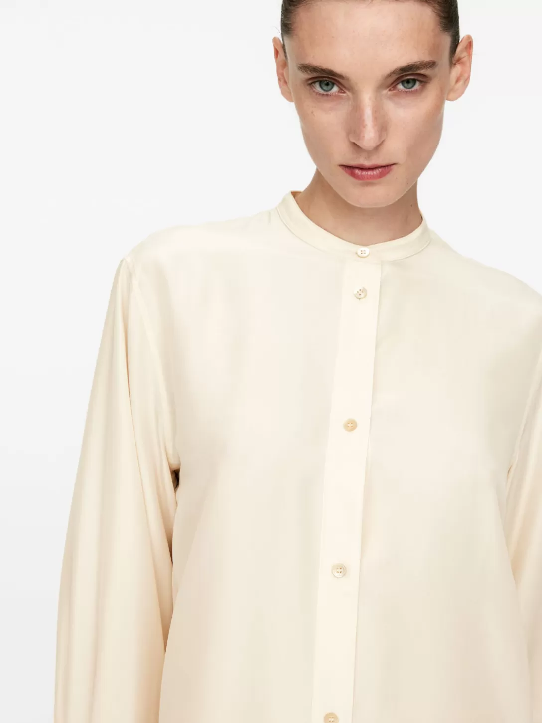 Maglioni e Cardigan ARKET | Camicia Lunga con Dettagli Eleganti per Stagioni Fredde