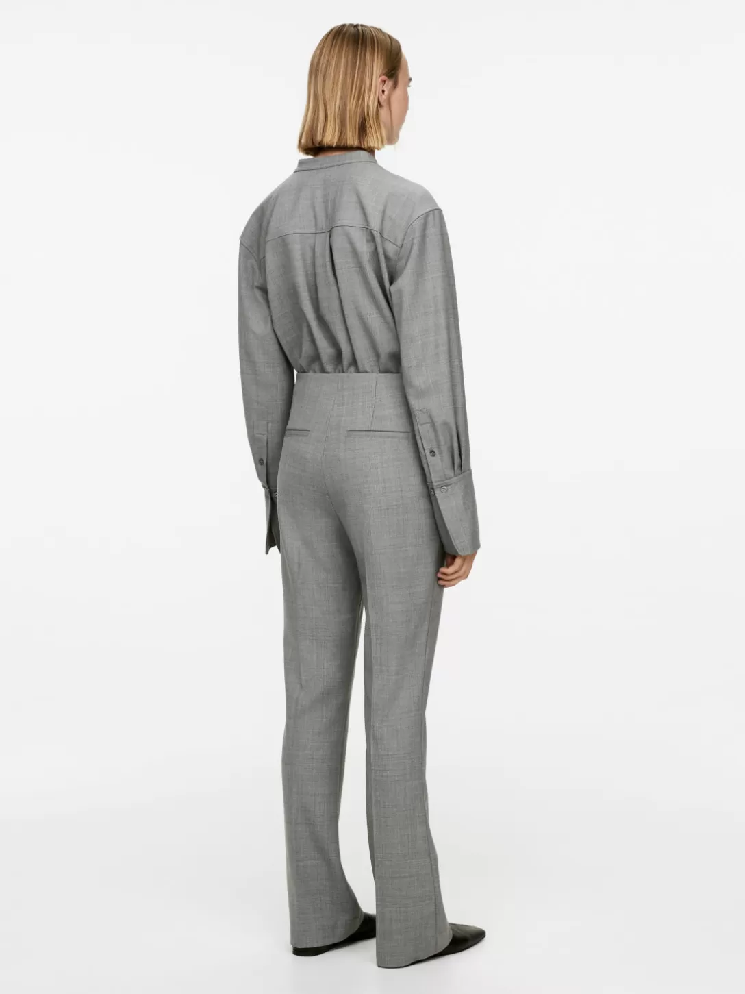 ARKET Pantaloni Slim in Lana Merino - Design Essenziale con Cuciture Rinforzate (Collezione Autunno/Inverno)