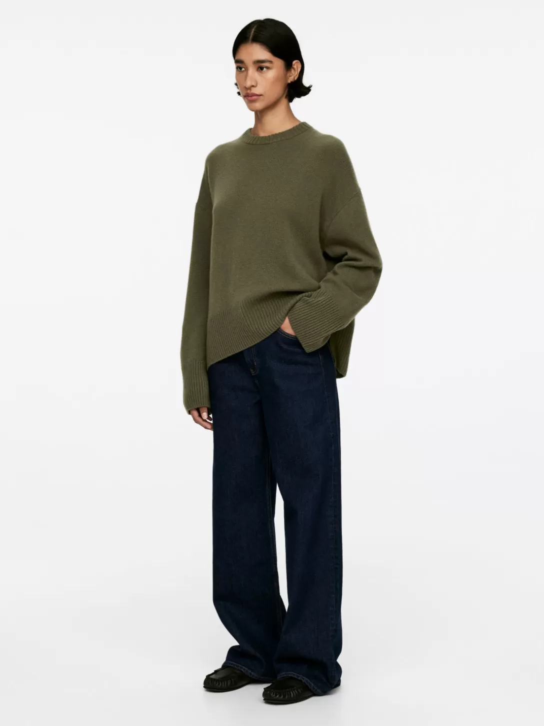 Maglione Oversize in Cashmere e Lana – Confortevole e Morbida con Design a Maglia | ARKET Collezione Cardigan Tweed