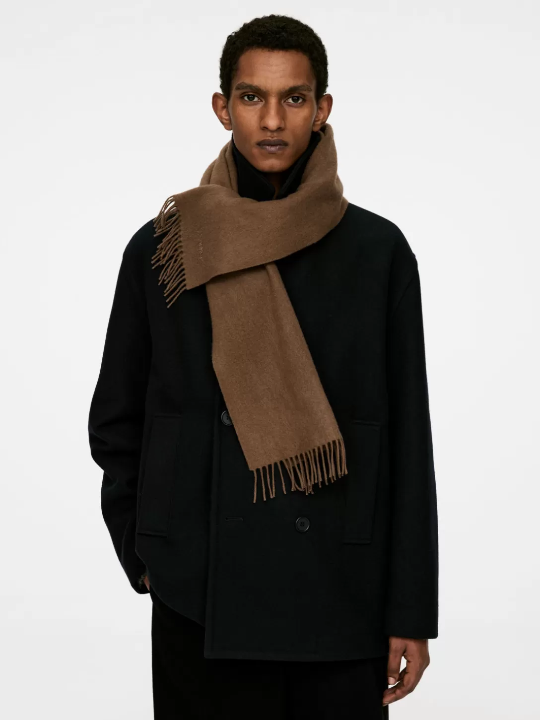 Sciarpa in Lana Merino Autunno/Inverno 2024 - Design Minimalista con Orlo Sagomato; Unisex - Copricollo Morbido con Trama A Coste