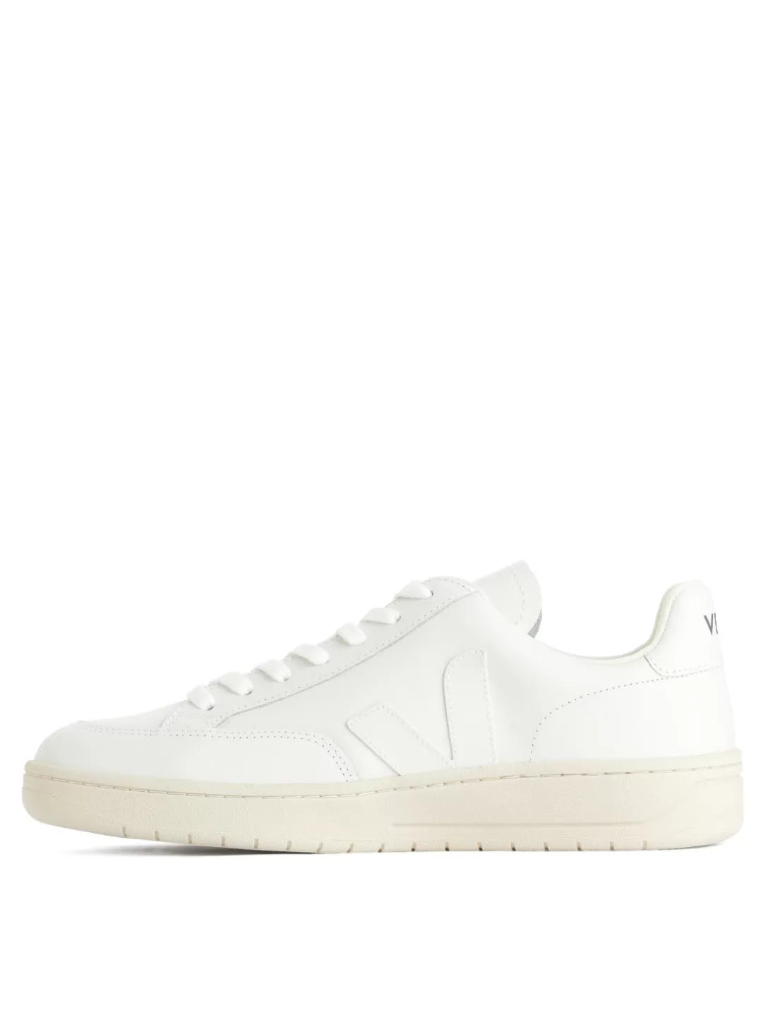 ARKET Sneakers Veja V12 - Scarpe sportive in pelle ecologica con design minimalista | Scarpe casual unisex