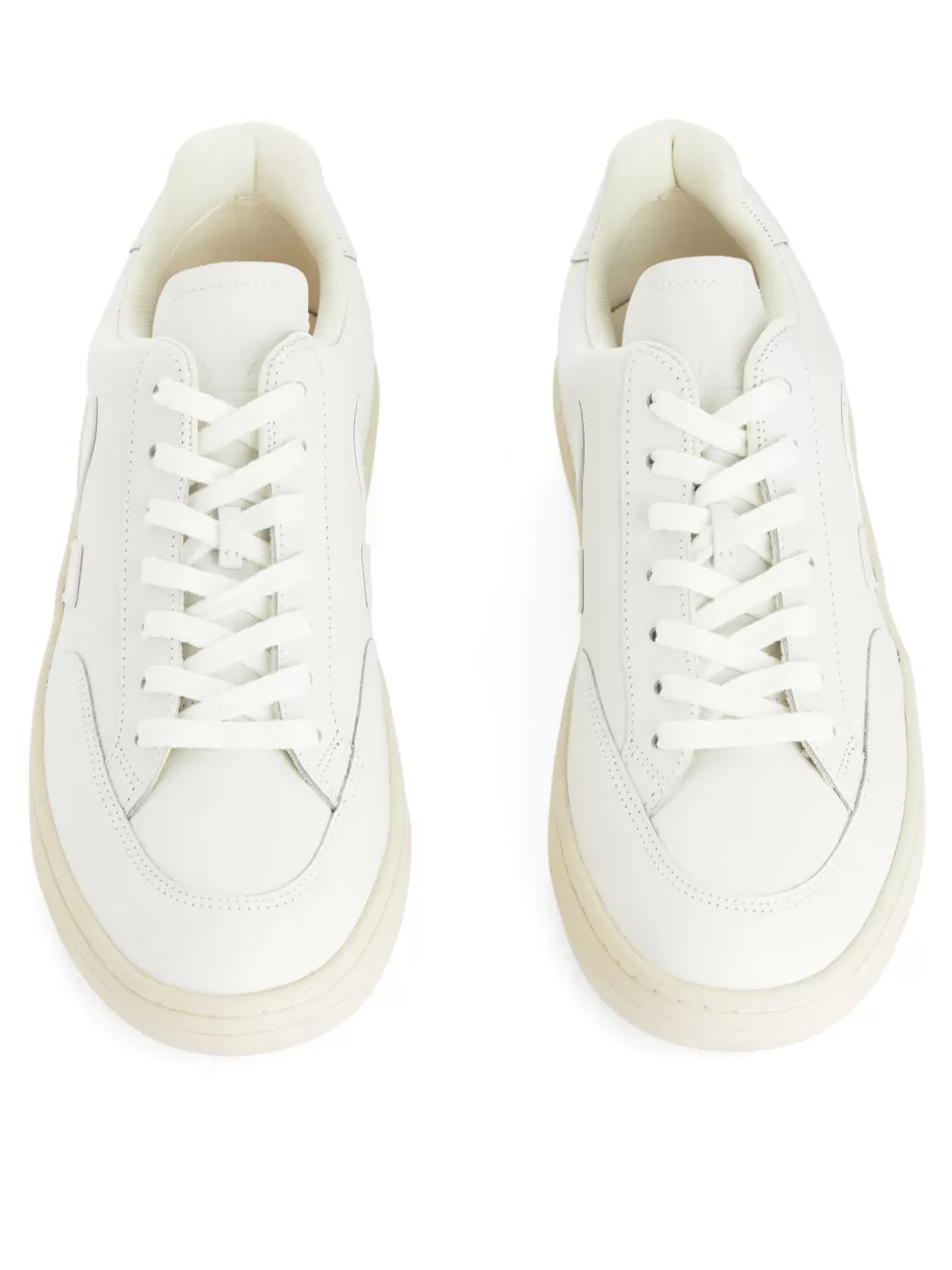 ARKET Sneakers Veja V12 - Scarpe sportive in pelle ecologica con design minimalista | Scarpe casual unisex
